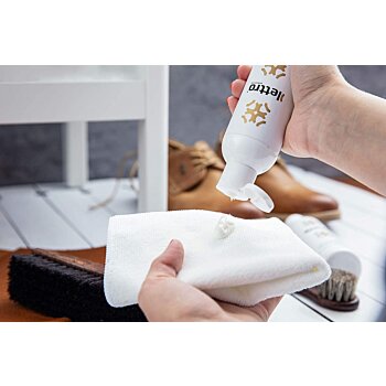 Špeciálne mlieko na dôkladné čistenie výrobkov z kože Cleaning Milk, 200 ml