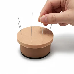 Silikónová tréningová podložka na vpichy ihiel s podstavcom - priemer 6 cm