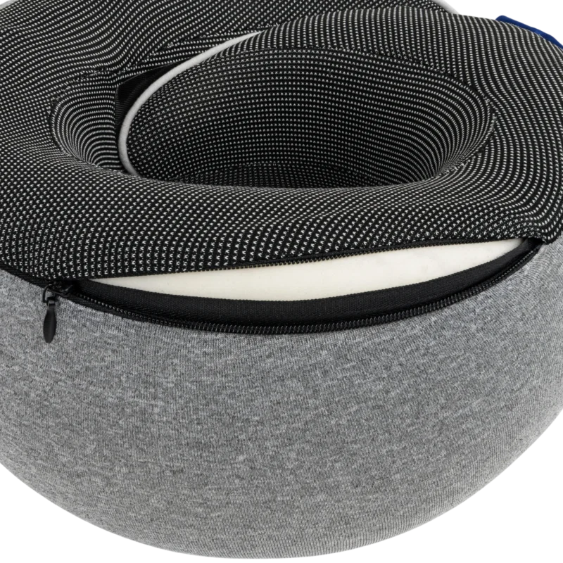 Pamäťová pena v cestovnom vankúši TRAVEL SNAIL – detail materiálu